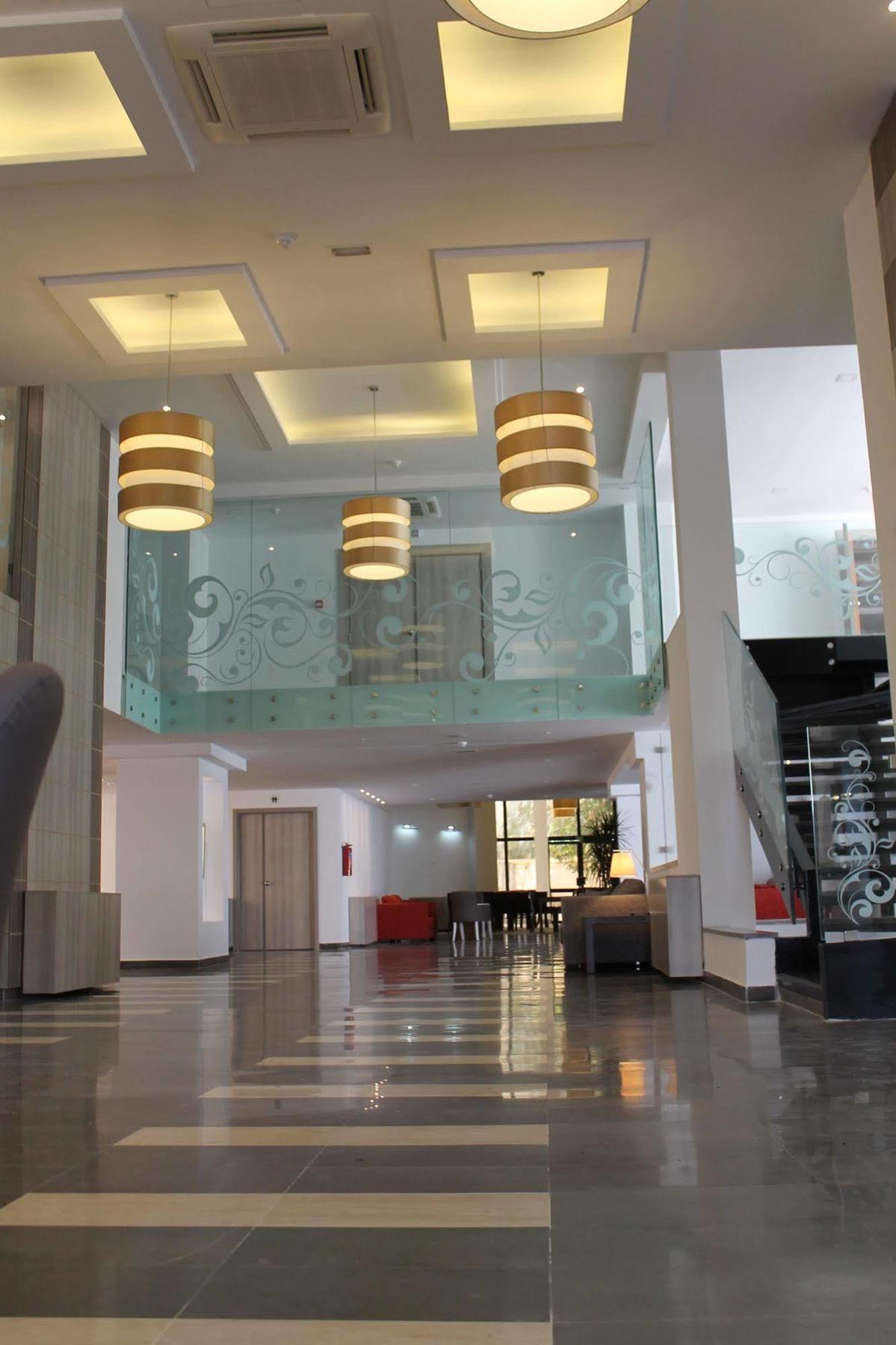 Hotel Lac Leman, Les Berges Du Lac Tunis Exterior photo