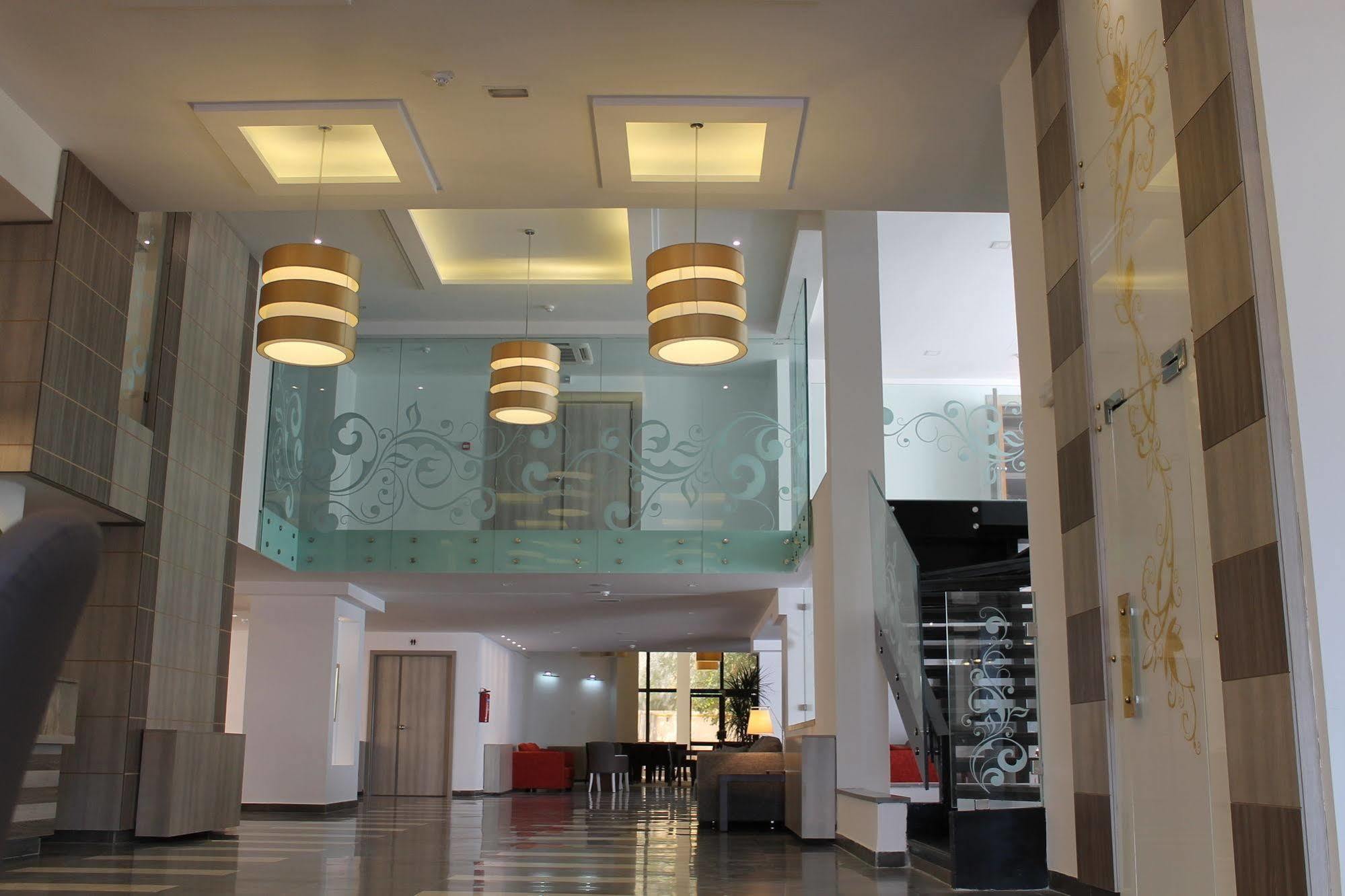 Hotel Lac Leman, Les Berges Du Lac Tunis Exterior photo