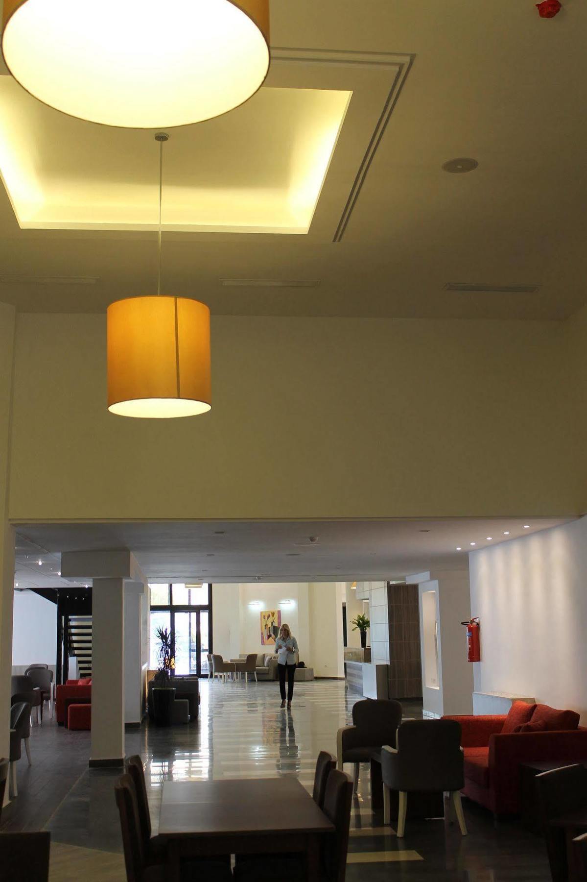 Hotel Lac Leman, Les Berges Du Lac Tunis Exterior photo