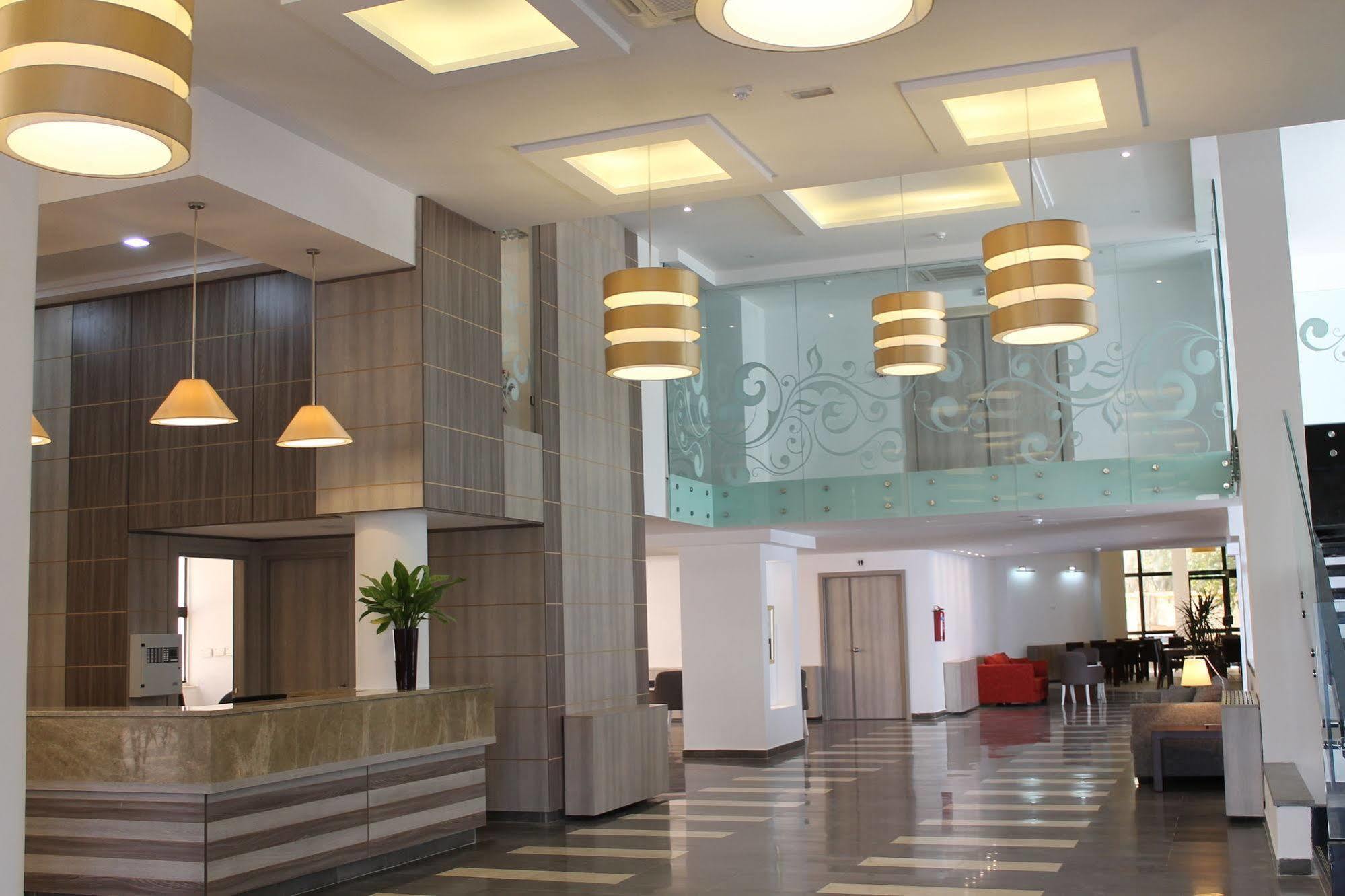 Hotel Lac Leman, Les Berges Du Lac Tunis Exterior photo